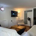 Kismideniz Manzarali Havuzlu Daire