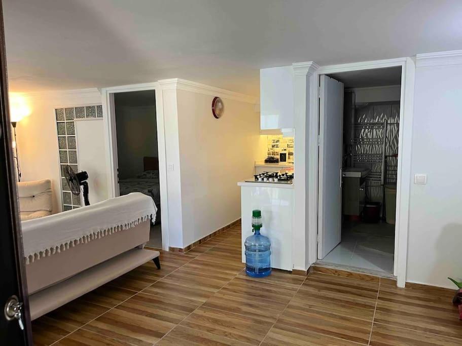 Kismideniz Manzarali Havuzlu Tatil Evi